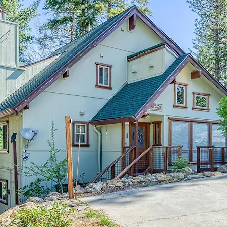 Yosemite West Family Chalet Exterior photo