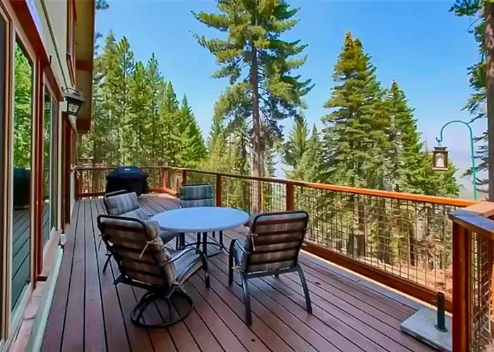 Yosemite West Family Chalet